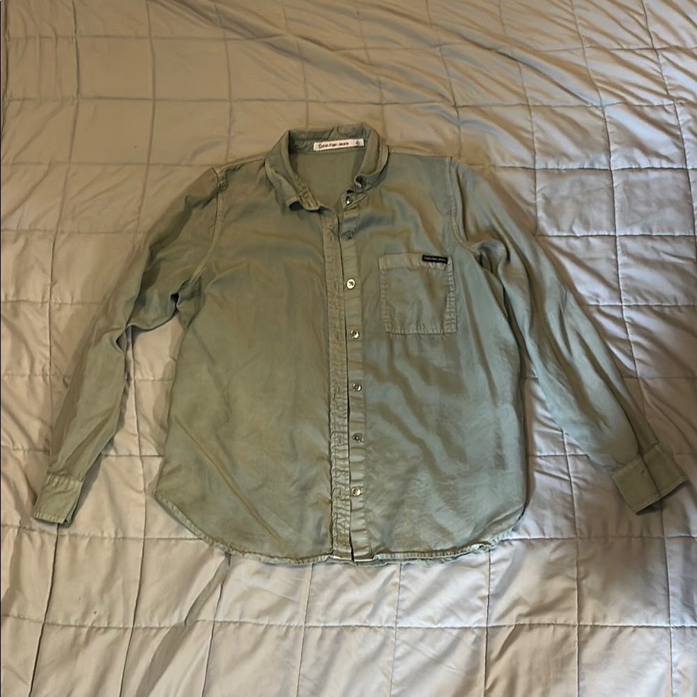 Men's Green Shirt